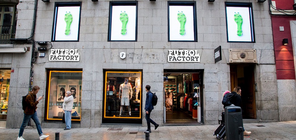 Futbol Factory abre una tienda en la Puerta del Sol y espera dar el salto a Barcelona